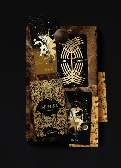 Cocorrina Aurora Tarot Gold Edition