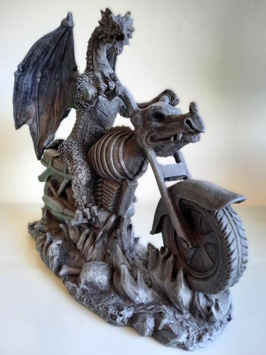 eKnallen Skulptur - Drake på motorcykel